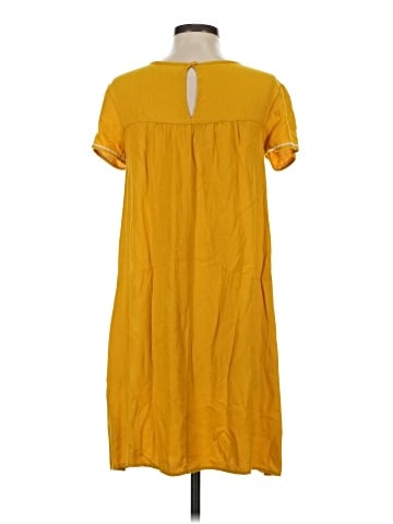 Old Navy Casual Dress (view 2)