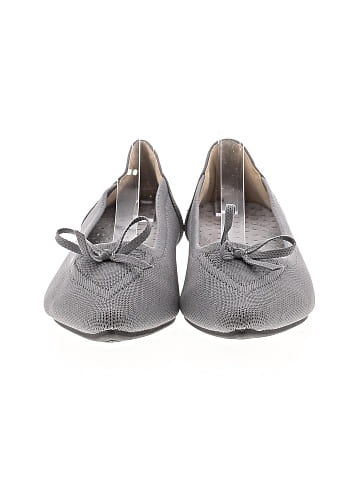 Unbranded Flats (view 2)