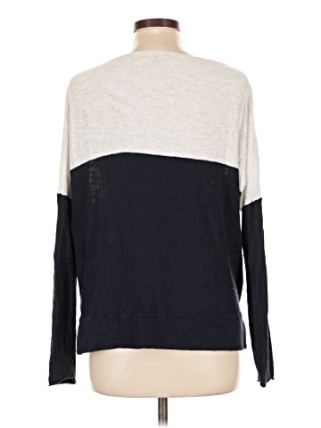 Vince. Pullover Sweater (view 2)