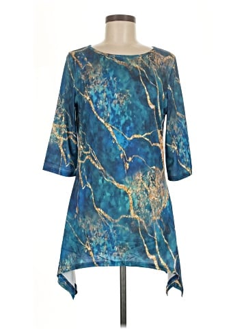 Lily by Firmiana 3/4 Sleeve Blouse (view 1)