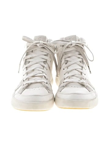 On Cloud Sneakers (view 2)