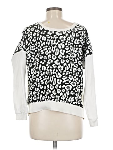 b.p. Collections Sweatshirt (view 2)