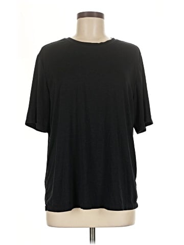 Fabletics Short Sleeve T-Shirt (view 1)
