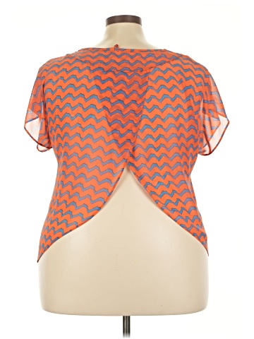 Spin Short Sleeve Top (view 2)