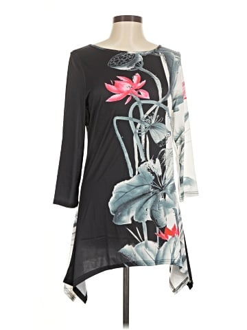 Lily by Firmiana 3/4 Sleeve Blouse (view 1)