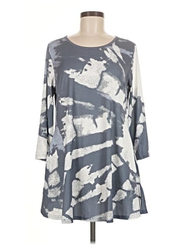 Lily by Firmiana 3/4 Sleeve Blouse (view 1)