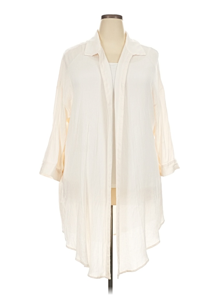 Pre-owned Torrid Kimono In Ivory