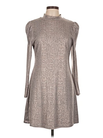 Slate & Willow Casual Dress (view 1)