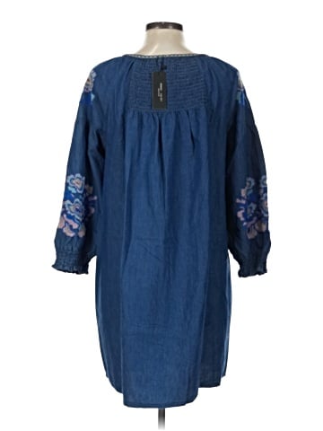 Romeo & Juliet Couture Casual Dress (view 2)