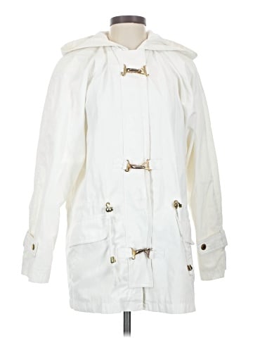 Braetan Poncho (view 1)