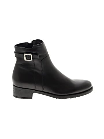 C La Canadienne Ankle Boots (view 1)
