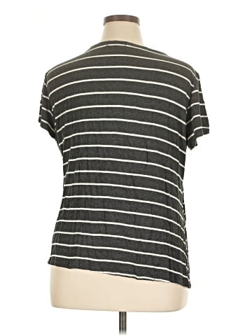 Nine Britton Short Sleeve T-Shirt (view 2)