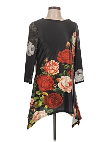 Lily by Firmiana 3/4 Sleeve Top (view 1)