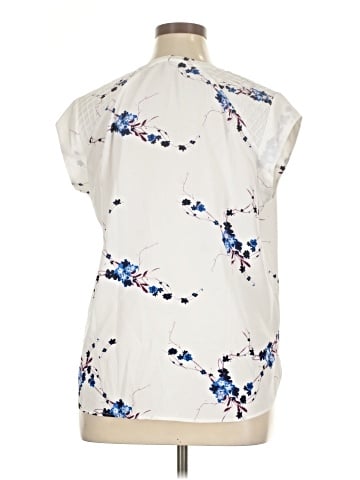 Daniel Rainn Sleeveless T-Shirt (view 2)