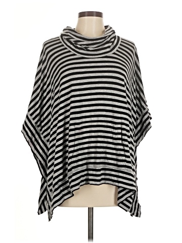 Andrea Jovine Poncho (view 1)