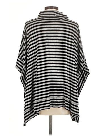 Andrea Jovine Poncho (view 2)