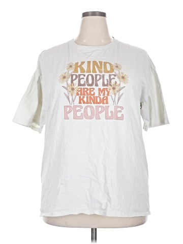 Maurices Short Sleeve T-Shirt (view 1)