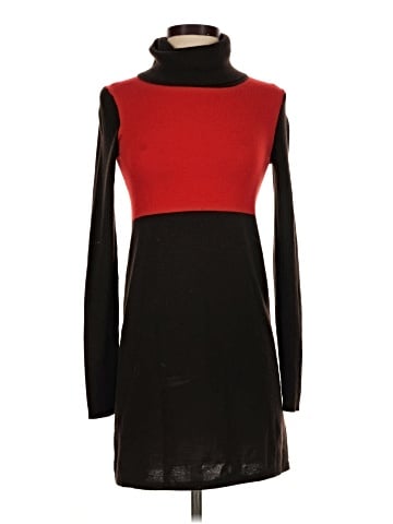 Alice + Olivia Casual Dress (view 1)