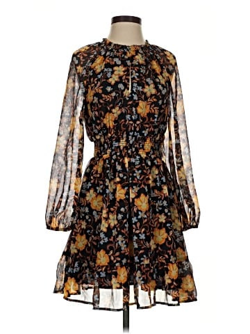 Old Navy Casual Dress (view 1)