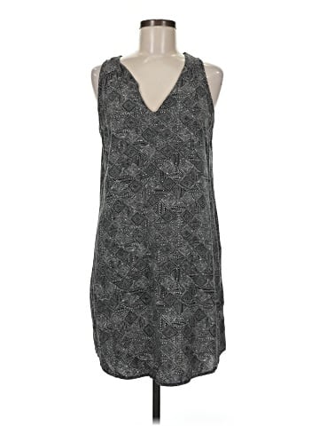 Old Navy Casual Dress (view 1)