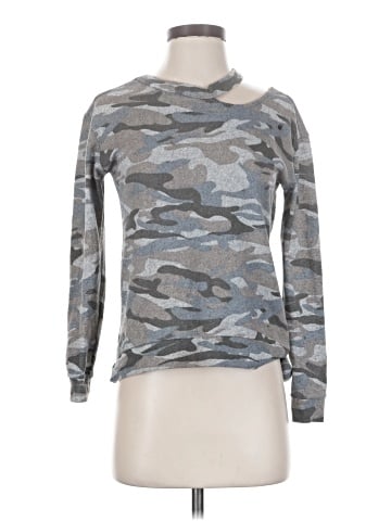 Derek Heart Long Sleeve T-Shirt (view 1)