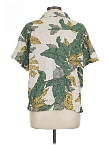 No Boundaries Short Sleeve Button-Down Shirt (view 2)