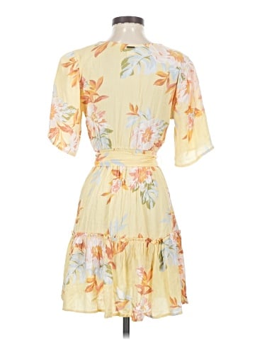 Billabong Casual Dress (view 2)