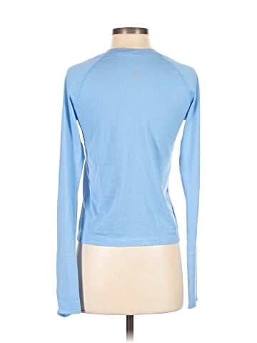 Lululemon Athletica Long Sleeve T-Shirt (view 2)
