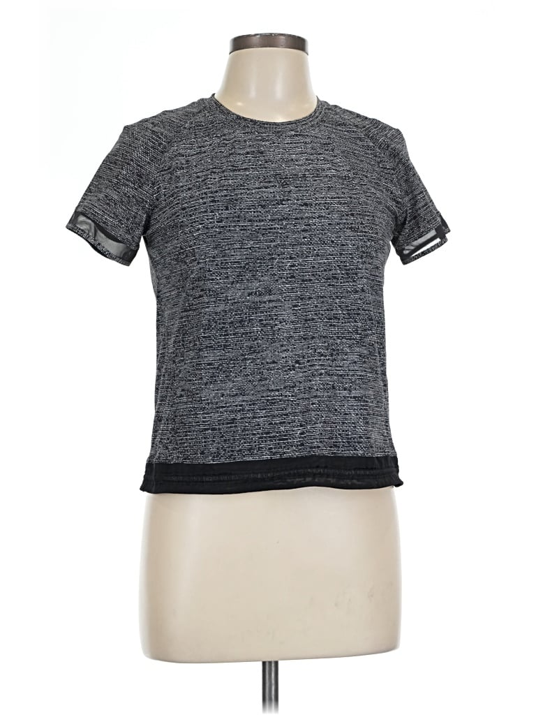 Pre-owned Lululemon Athletica Short Sleeve T-shirt In Gray