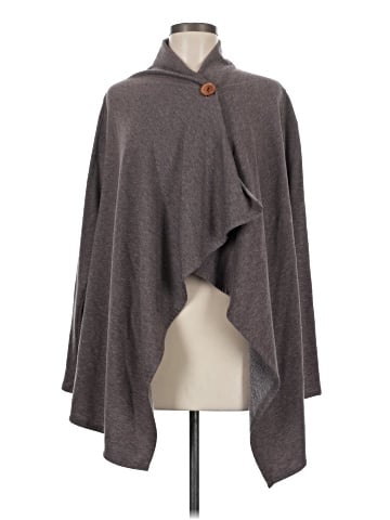 Bobeau Poncho (view 1)