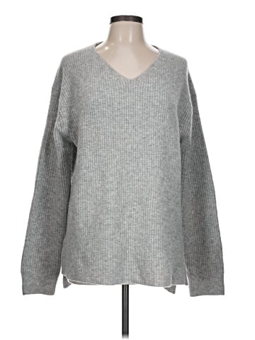 Uniqlo Pullover Sweater (view 1)