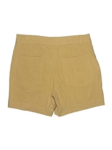 Vince. Khaki Shorts (view 2)