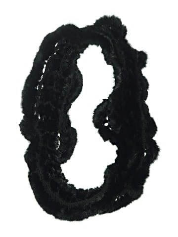 Marcus Adler Scarf (view 1)