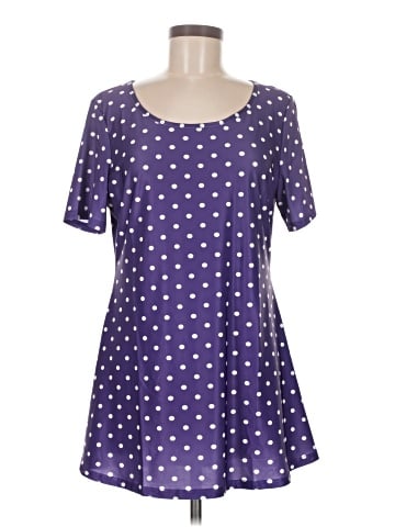 Lily by Firmiana Short Sleeve T-Shirt (view 1)