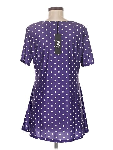 Lily by Firmiana Short Sleeve T-Shirt (view 2)