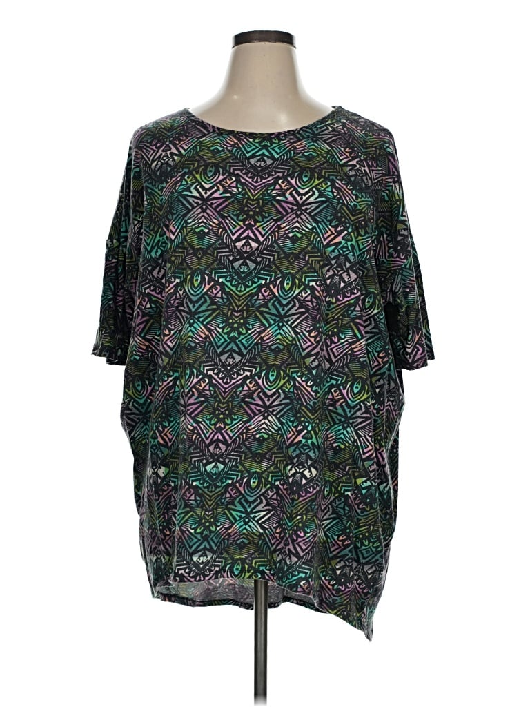 Pre-owned Lularoe 3/4 Sleeve T-shirt In Green