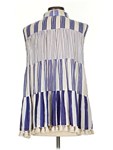 Carolina Herrera Sleeveless Button-Down Shirt (view 2)