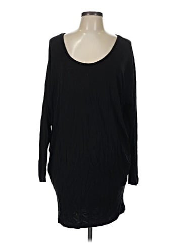 Yest 3/4 Sleeve T-Shirt (view 1)