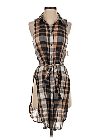 Holding Horses Sleeveless Button-Down Shirt (view 1)