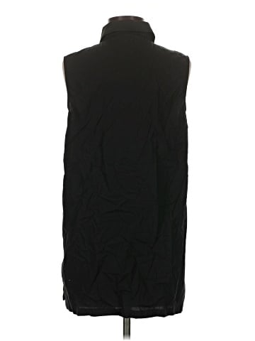Gap - Maternity Sleeveless Button-Down Shirt (view 2)