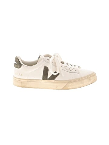VEJA Sneakers (view 1)