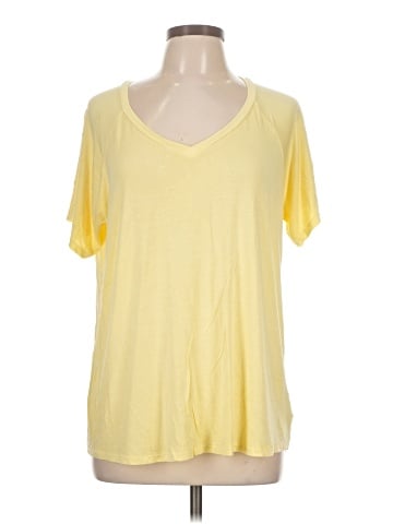 American Eagle Outfitters Short Sleeve T-Shirt (view 1)