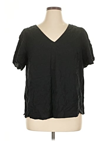 Ava & Viv Short Sleeve Blouse (view 1)