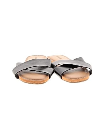 Old Navy Sandals (view 2)