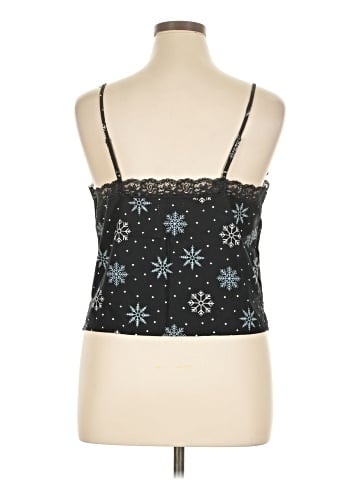 colsie Sleeveless Blouse (view 2)
