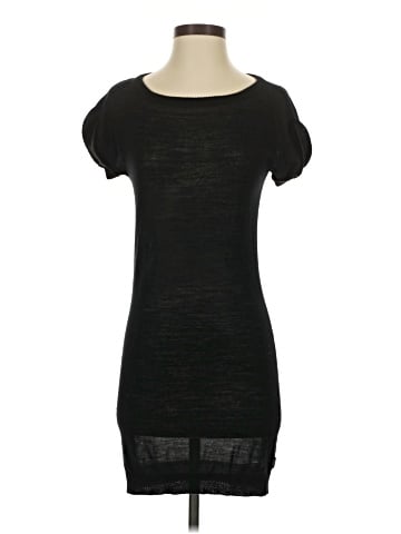 MNG Basics Short Sleeve T-Shirt (view 1)