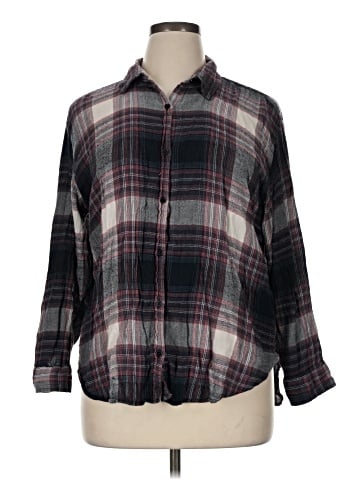 Gloria Vanderbilt 3/4 Sleeve Button-Down Shirt (view 1)