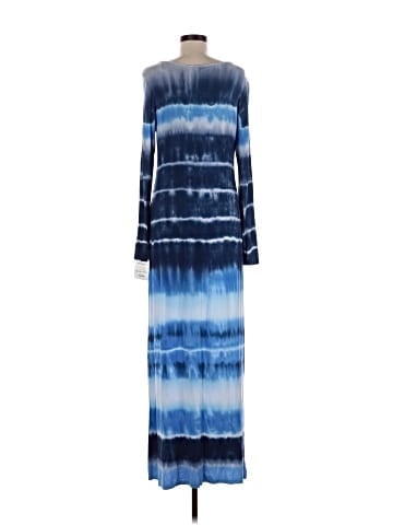 Romeo & Juliet Couture Casual Dress (view 2)