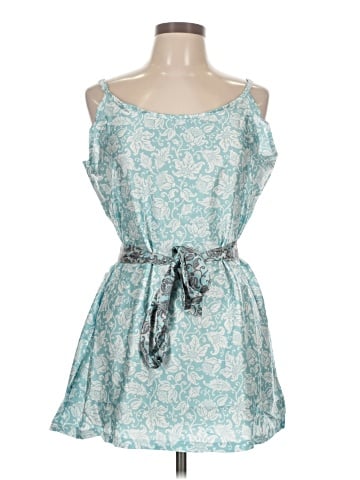Lily by Firmiana Sleeveless Blouse (view 1)