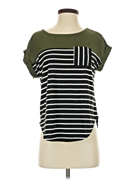 Xhilaration Short Sleeve Top